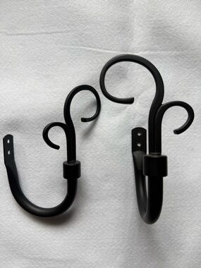 Matte Black Iron Scroll Curtain Tie Back Set
 2pcs